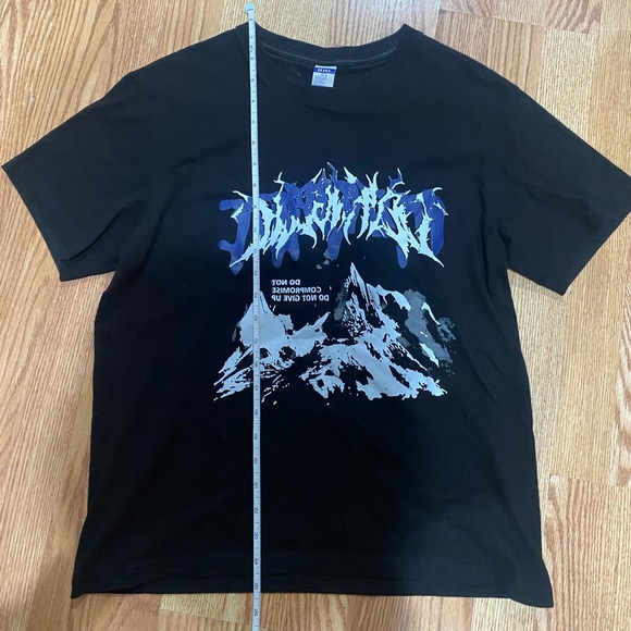 Black Purple Graphic Tee Vintage Style - Picture 2 of 4